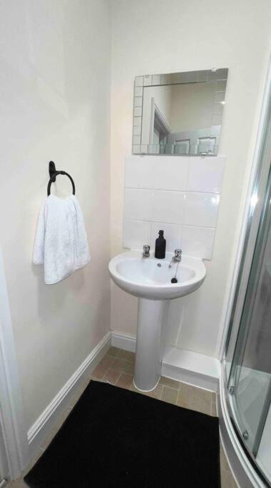 2 Bedroom Apartment With Balcony Οξφόρδη Εξωτερικό φωτογραφία