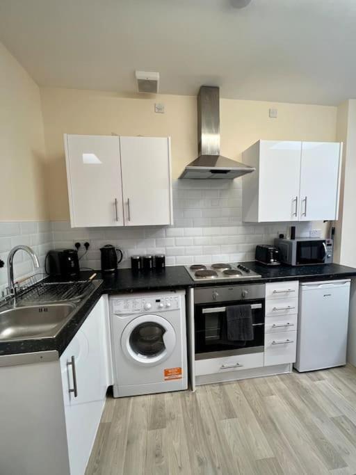 2 Bedroom Apartment With Balcony Οξφόρδη Εξωτερικό φωτογραφία